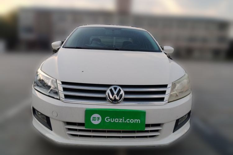 Used Volkswagen Santana 2013 1.4L Manual Comfort Edition Front