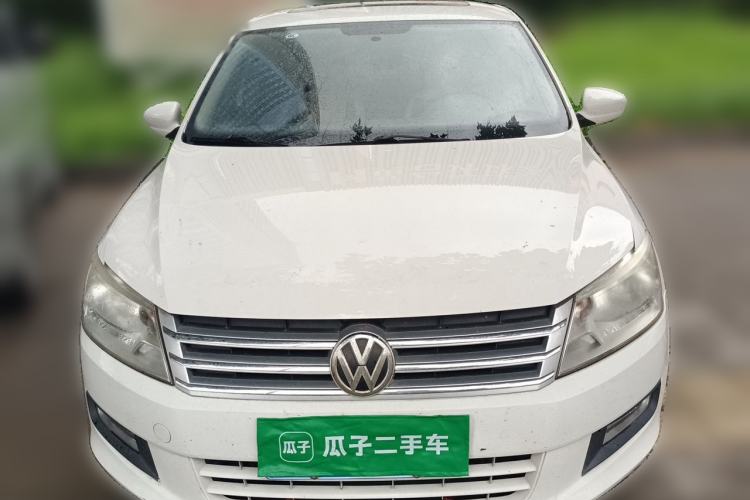 Used Volkswagen Santana 2013 1.6L Manual Comfort Edition Front