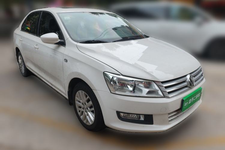 Used Volkswagen Santana 2013 1.6L Automatic Luxury Edition Front Right 45 Deg