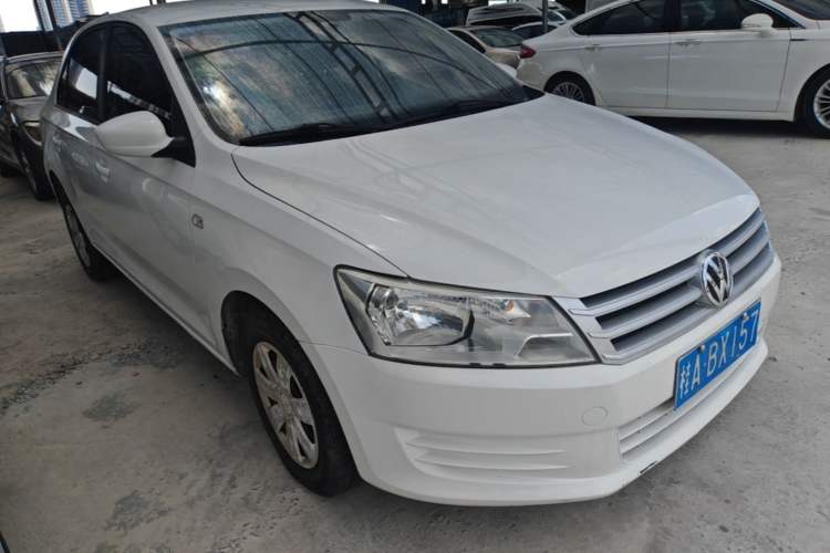 Used Volkswagen Santana 2013 1.6L Manual Fashion Edition Front Right 45 Deg