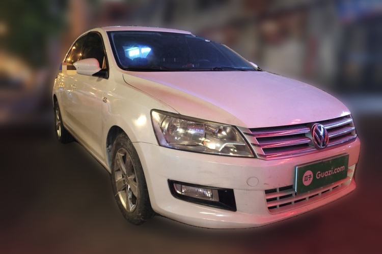 Used Volkswagen Santana 2013 1.6L Manual Comfort Edition Front Right 45 Deg