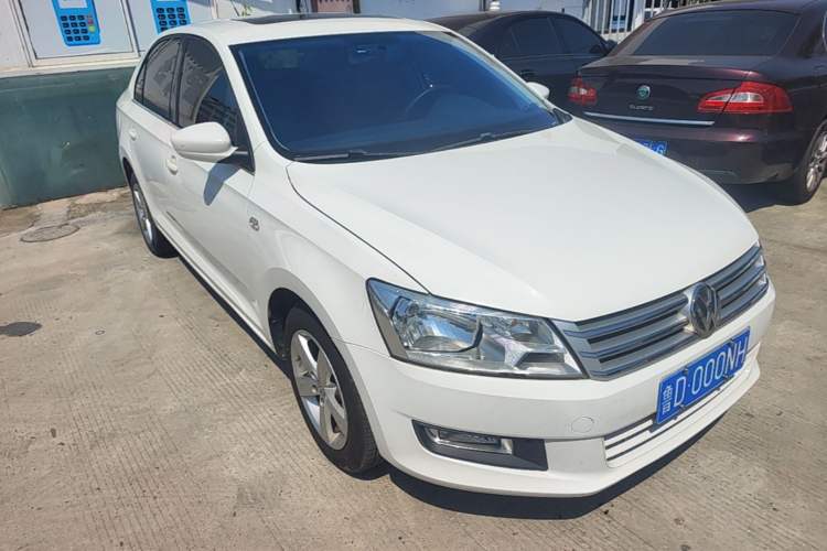 Used Volkswagen Santana 2013 1.4L Manual Comfort Edition Front Right 45 Deg