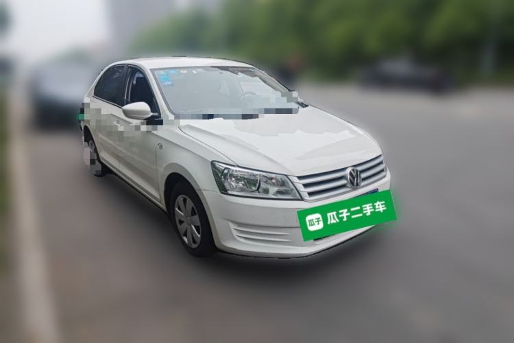 Used Volkswagen Santana 2013 1.6L Manual Fashion Edition Front Right 45 Deg