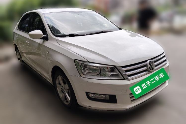 Used Volkswagen Santana 2013 1.6L Automatic Comfort Edition Front Right 45 Deg