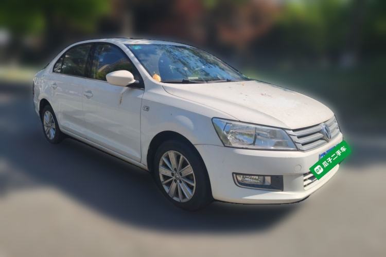 Used Volkswagen Santana 2013 1.6L Automatic Luxury Edition Front Right 45 Deg