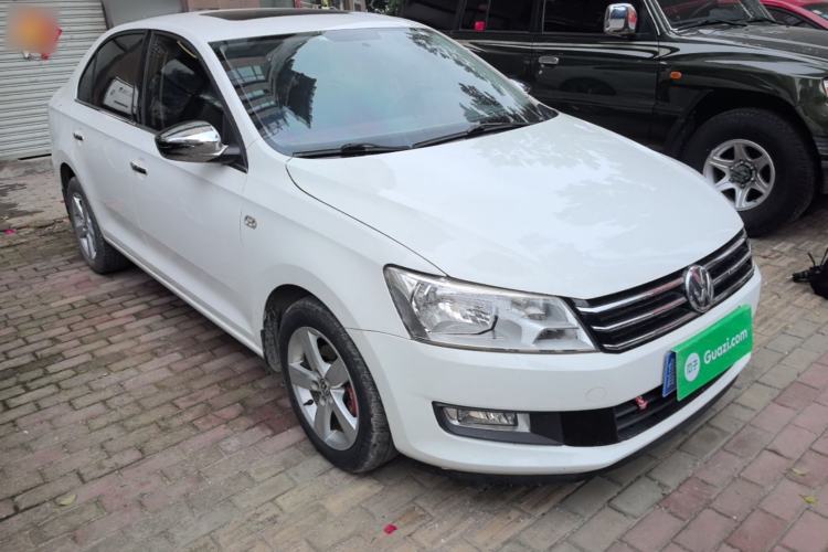 Used Volkswagen Santana 2013 1.6L Manual Comfort Edition Front Right 45 Deg