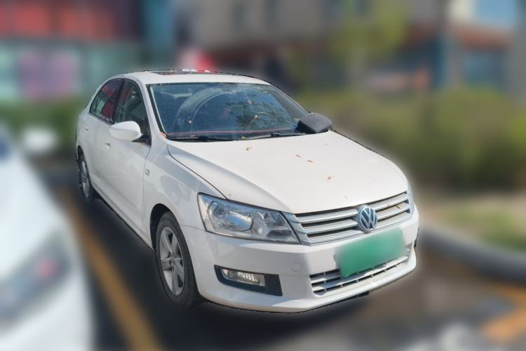 Used Volkswagen Santana 2013 1.6L Manual Comfort Edition Front Right 45 Deg