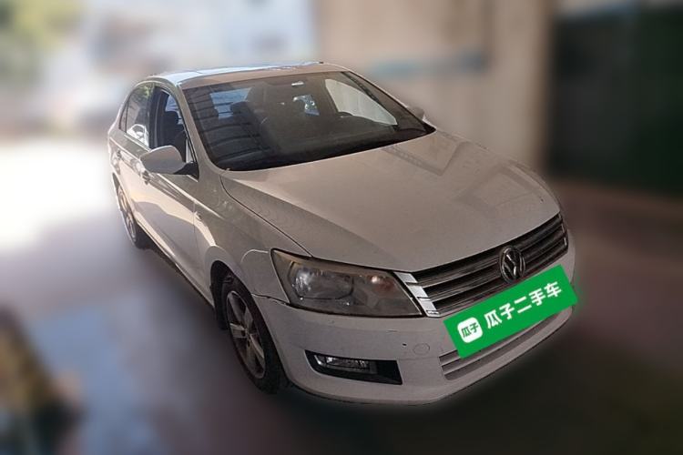 Used Volkswagen Santana 2013 1.6L Manual Comfort Edition Front Right 45 Deg