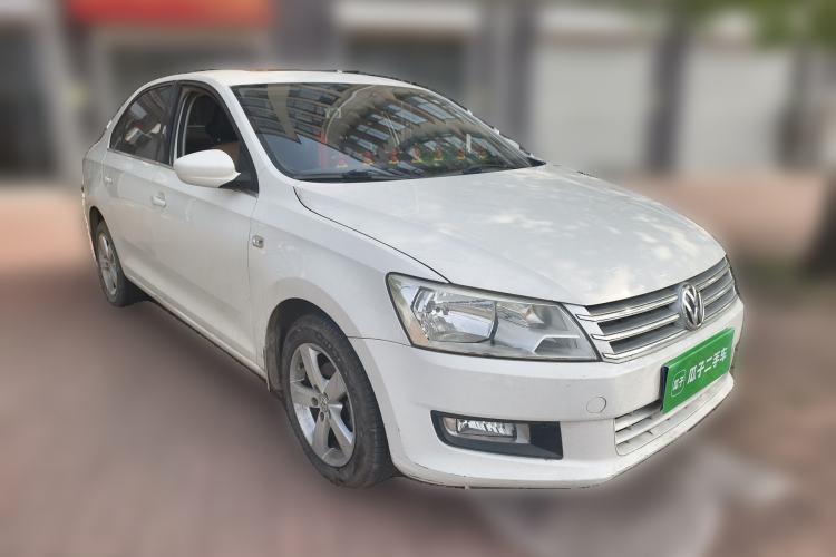 Used Volkswagen Santana 2013 1.4L Manual Comfort Edition Front Right 45 Deg