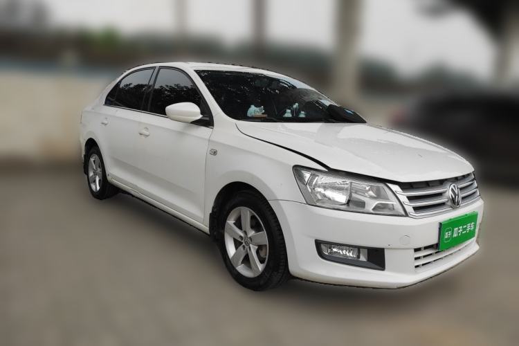 Used Volkswagen Santana 2013 1.6L Manual Comfort Edition Front Right 45 Deg