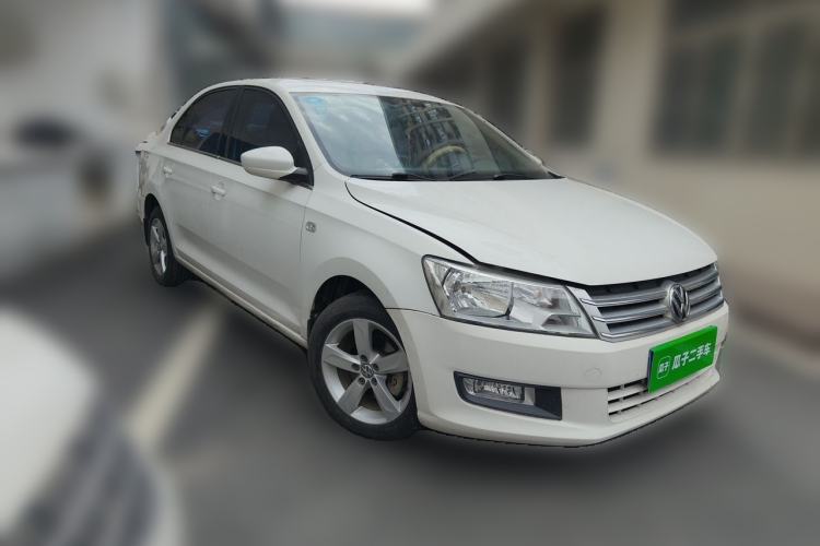Used Volkswagen Santana 2013 1.6L Manual Comfort Edition Front Right 45 Deg