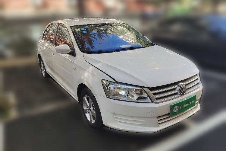 Used Volkswagen Santana 2013 1.6L Manual Fashion Edition Front Right 45 Deg