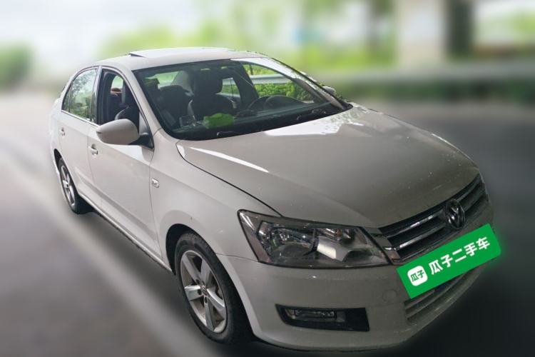 Used Volkswagen Santana 2013 1.6L Automatic Comfort Edition Front Right 45 Deg