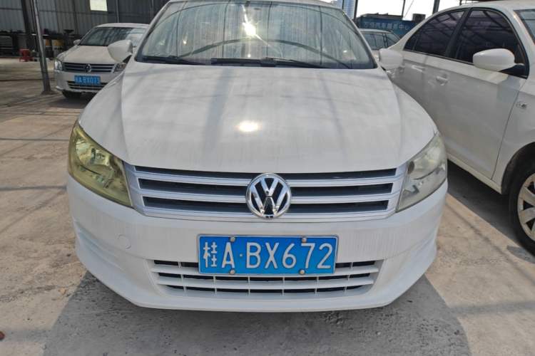 Used Volkswagen Santana 2013 1.6L Manual Fashion Edition Front