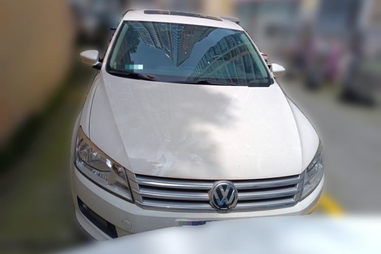 Used Volkswagen Santana 2013 1.6L Manual Luxury Edition Front