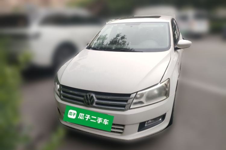 Used Volkswagen Santana 2013 1.4L Manual Comfort Edition Front