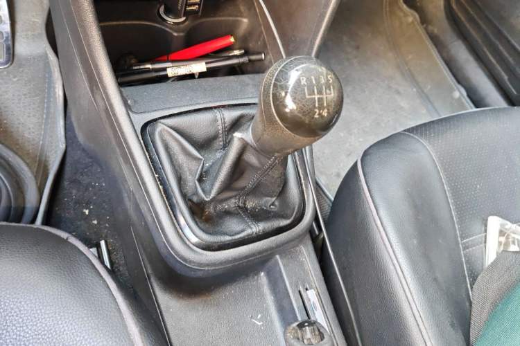 Used Volkswagen Santana 2013 1.4L Manual Fashion Edition Gear Lever