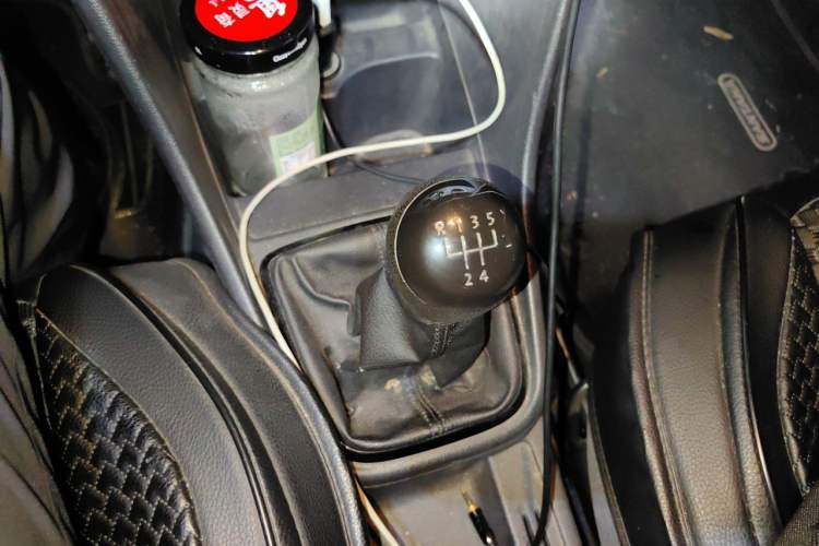 Used Volkswagen Santana 2013 1.6L Manual Fashion Edition Gear Lever