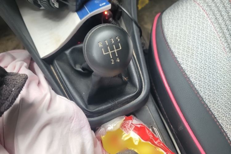 Used Volkswagen Santana 2013 1.4L Manual Fashion Edition Gear Lever