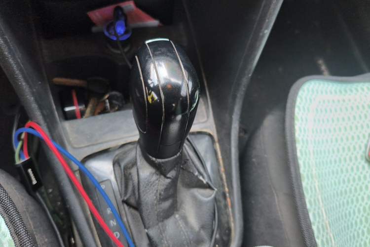 Used Volkswagen Santana 2013 1.6L Automatic Fashion Edition Gear Lever