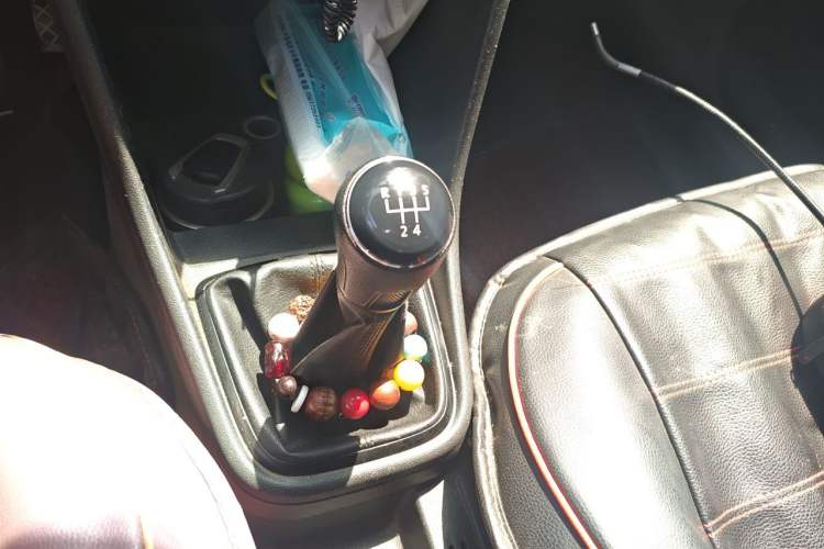 Used Volkswagen Santana 2013 1.6L Manual Comfort Edition Gear Lever