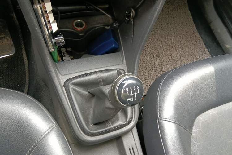 Used Volkswagen Santana 2013 1.4L Manual Comfort Edition Gear Lever