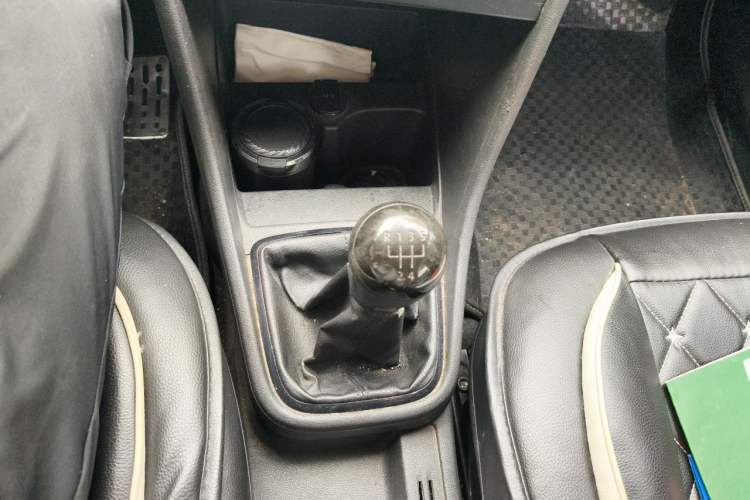 Used Volkswagen Santana 2013 1.4L Manual Fashion Edition Gear Lever