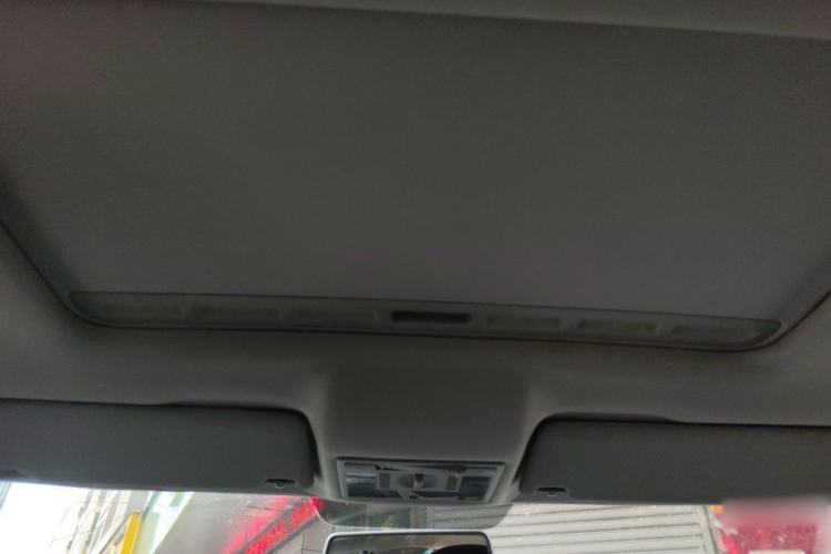 Used Volkswagen Santana 2013 1.6L Automatic Luxury Edition Headliner