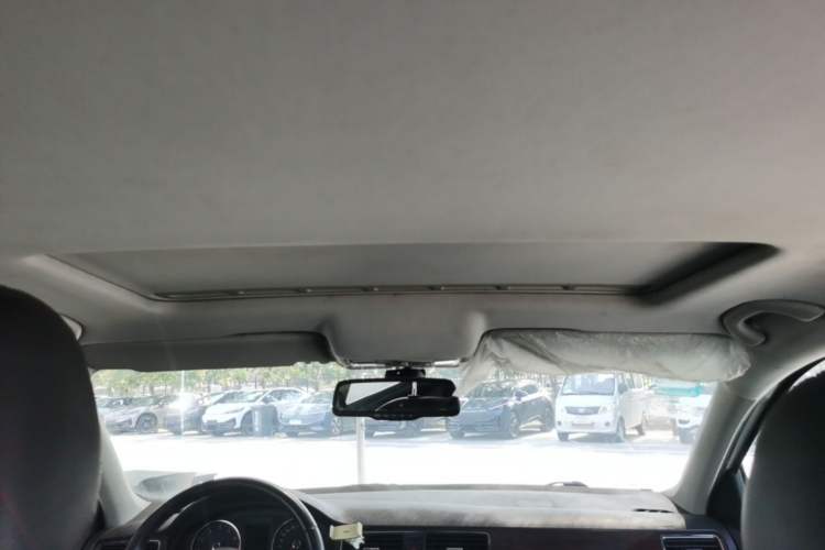 Used Volkswagen Santana 2013 1.6L Automatic Luxury Edition Headliner