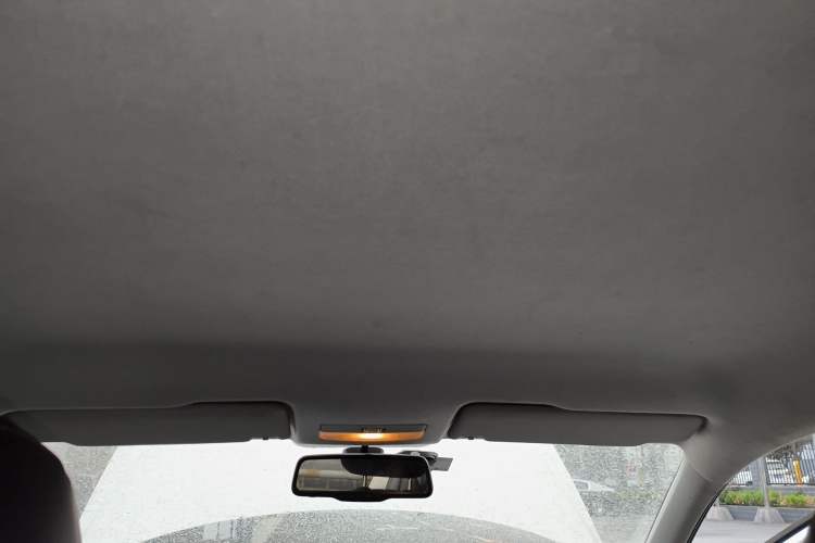 Used Volkswagen Santana 2013 1.6L Manual Fashion Edition Headliner