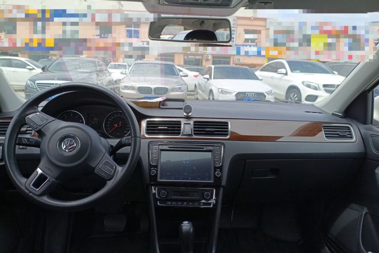 Used Volkswagen Santana 2013 1.6L Automatic Luxury Edition Headliner