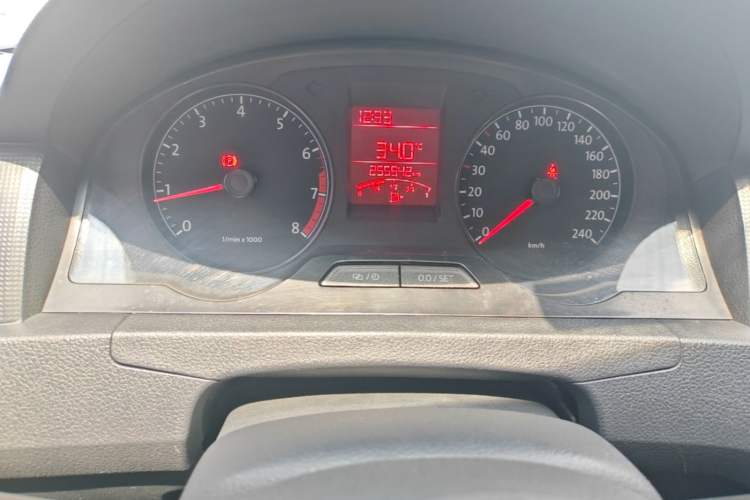 Used Volkswagen Santana 2013 1.6L Manual Fashion Edition Instrument Cluster