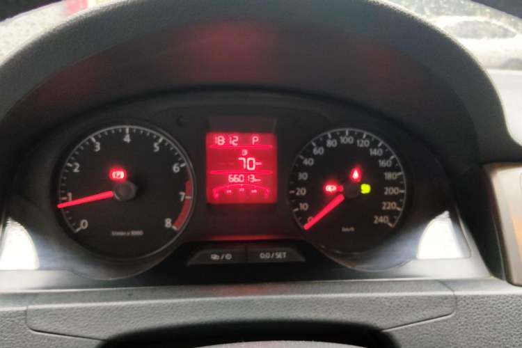 Used Volkswagen Santana 2013 1.6L Automatic Comfort Edition Instrument Cluster