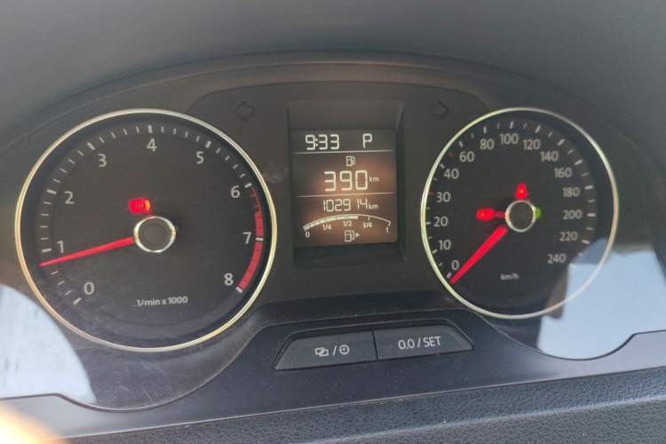 Used Volkswagen Santana 2013 1.6L Automatic Luxury Edition Instrument Cluster