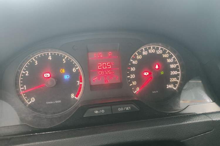 Used Volkswagen Santana 2013 1.6L Automatic Fashion Edition Instrument Cluster