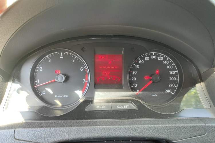Used Volkswagen Santana 2013 1.6L Manual Comfort Edition Instrument Cluster