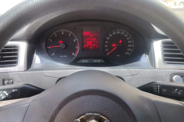 Used Volkswagen Santana 2013 1.6L Manual Comfort Edition Instrument Cluster