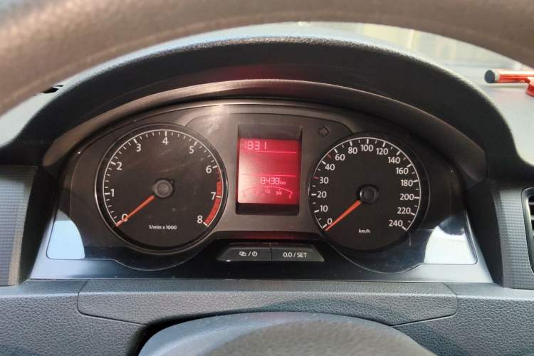 Used Volkswagen Santana 2013 1.6L Automatic Fashion Edition Instrument Cluster