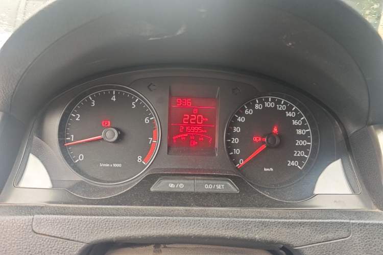 Used Volkswagen Santana 2013 1.6L Manual Comfort Edition Instrument Cluster