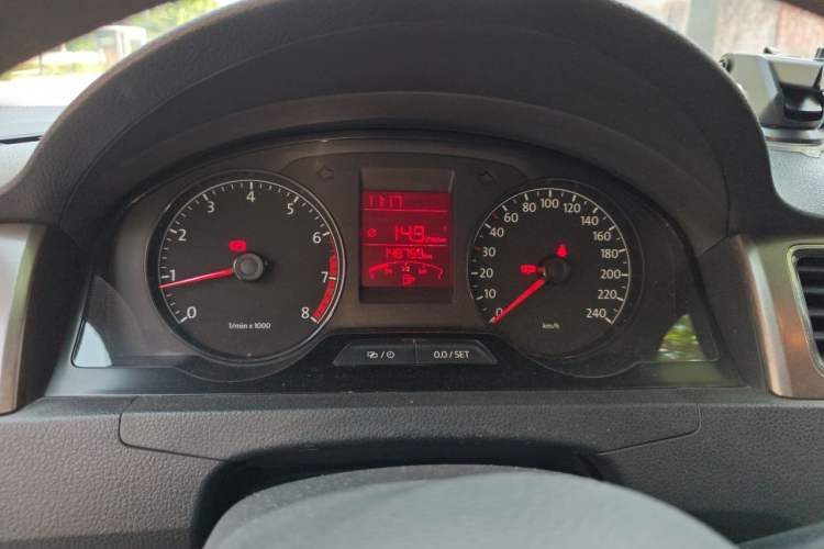 Used Volkswagen Santana 2013 1.6L Manual Comfort Edition Instrument Cluster