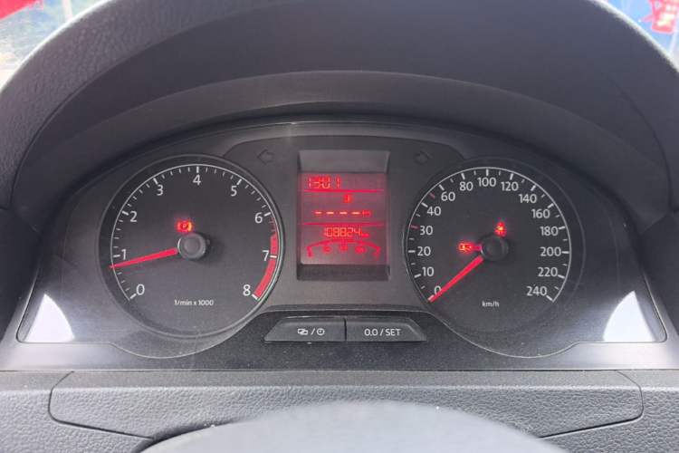 Used Volkswagen Santana 2013 1.6L Manual Comfort Edition Instrument Cluster