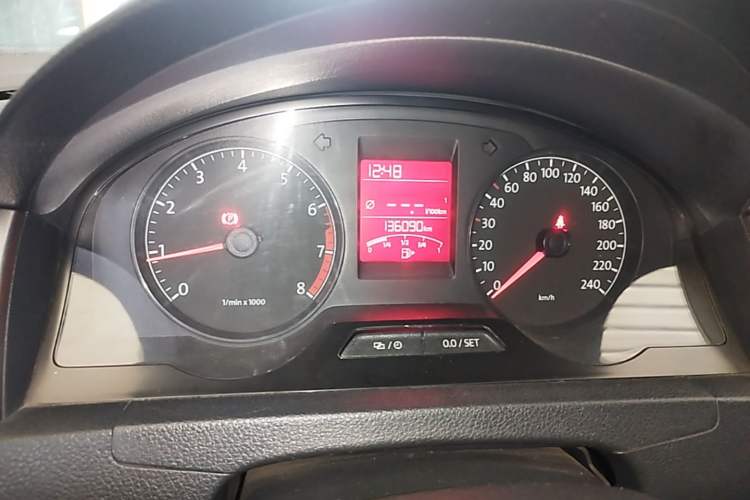 Used Volkswagen Santana 2013 1.6L Manual Comfort Edition Instrument Cluster