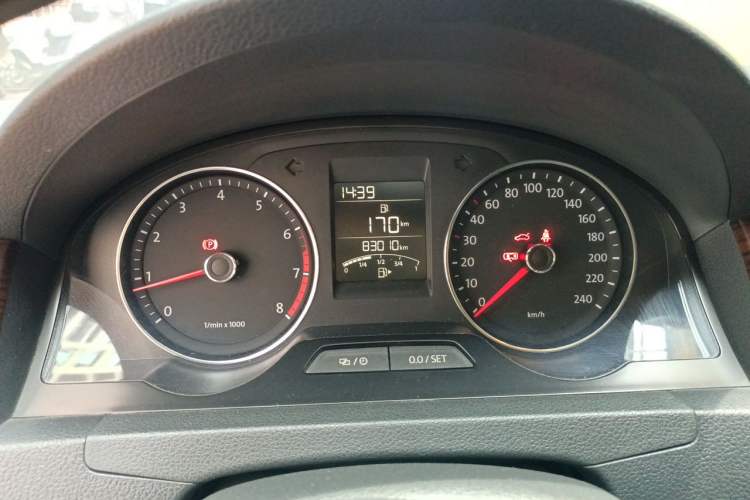 Used Volkswagen Santana 2013 1.6L Manual Luxury Edition Instrument Cluster