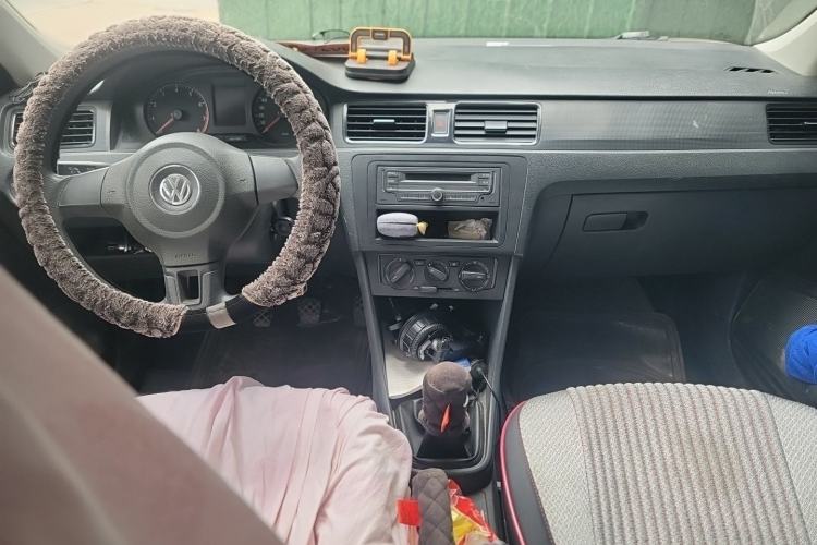 Used Volkswagen Santana 2013 1.4L Manual Fashion Edition Interior 2