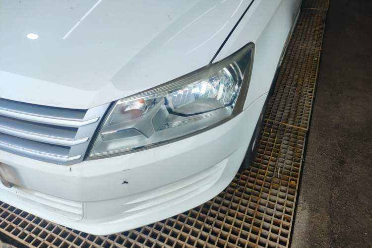 Used Volkswagen Santana 2013 1.6L Automatic Fashion Edition Left Front Headlight