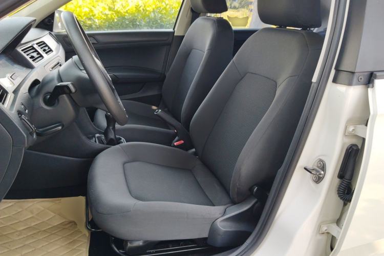 Used Volkswagen Santana 2013 1.4L Manual Fashion Edition Left Front Seat