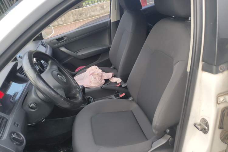 Used Volkswagen Santana 2013 1.4L Manual Fashion Edition Left Front Seat