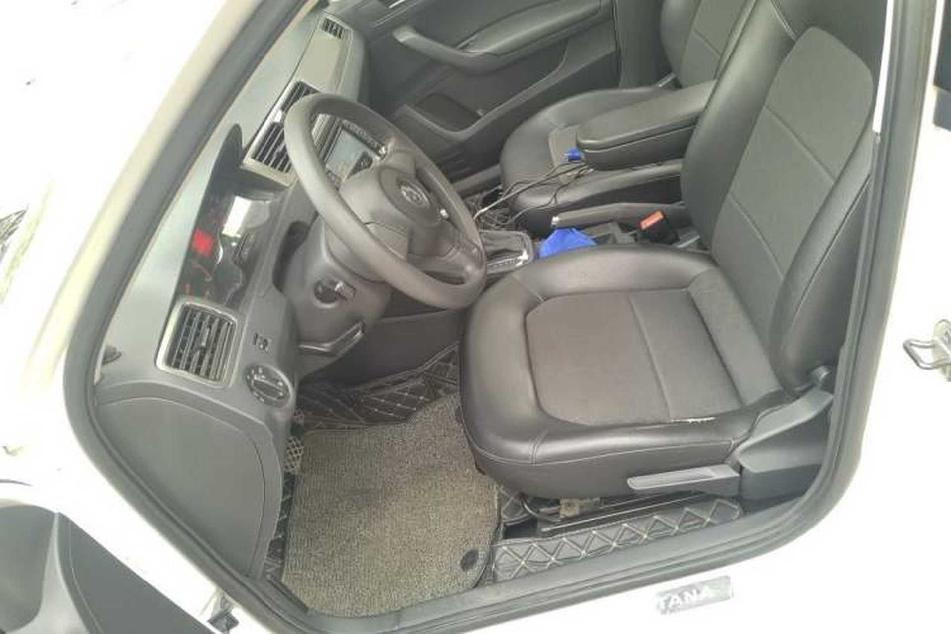 Used Volkswagen Santana 2013 1.6L Automatic Comfort Edition Left Front Seat