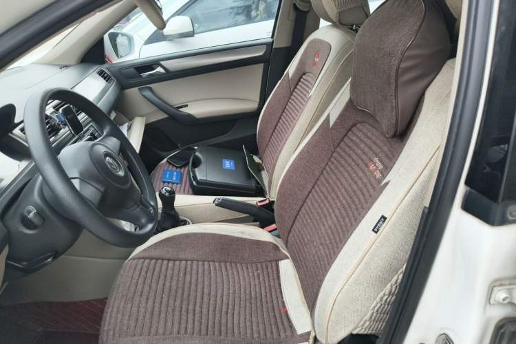 Used Volkswagen Santana 2013 1.6L Manual Comfort Edition Left Front Seat