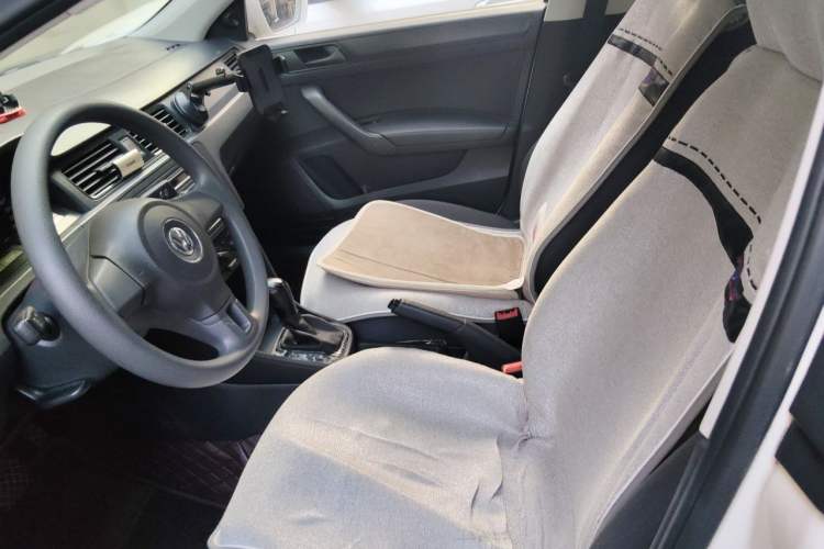 Used Volkswagen Santana 2013 1.6L Automatic Fashion Edition Left Front Seat